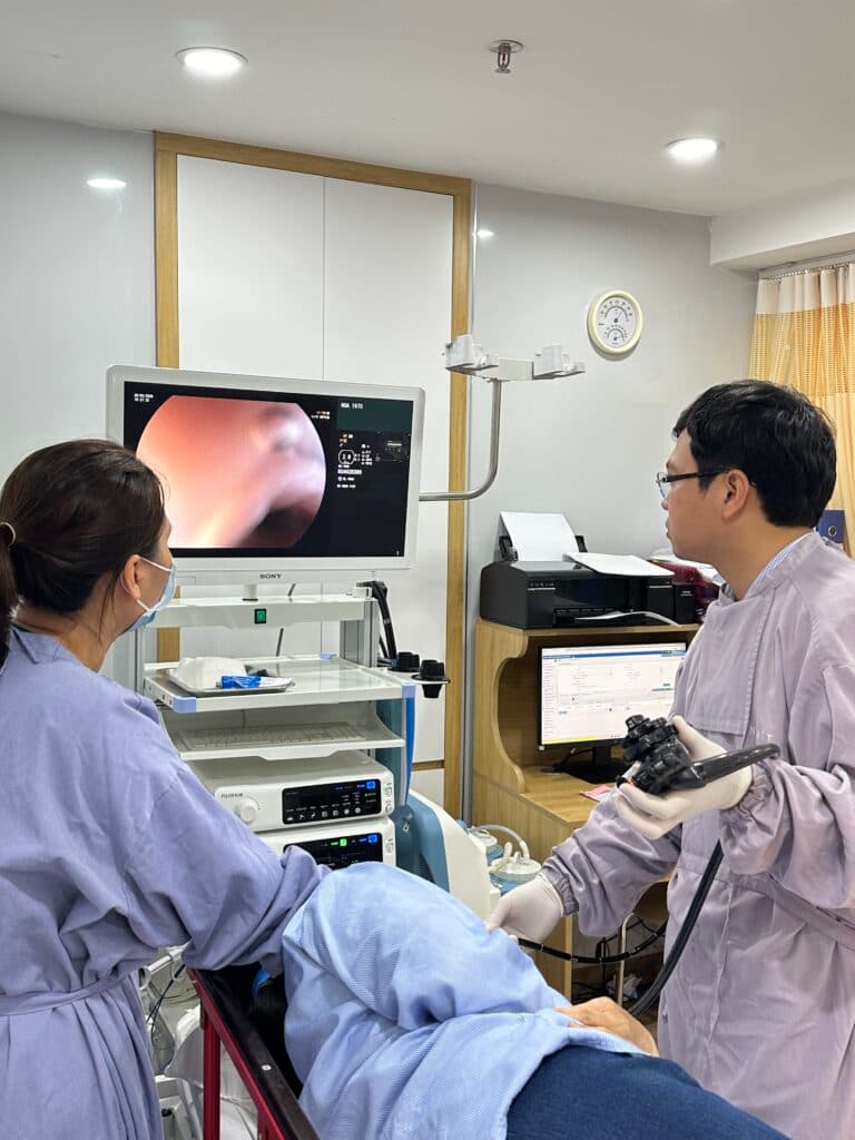 Bị đau dạ dày nên làm gì? Những điều giúp giảm khó chịu và tránh bệnh nặng hơn